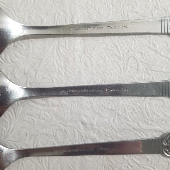 Rogers Oneida 1881 Danish Court Stainless 8" Slotted Serving Spoons Set of 3 - Picture 8 of 9